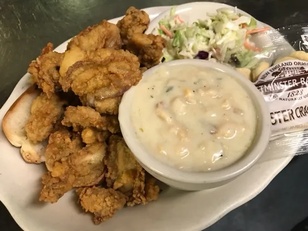 Fried whole clams with chowder